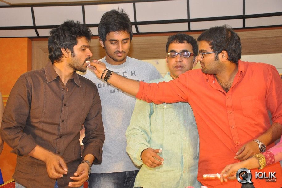 Prema-Ishq-Kaadhal-Success-Meet